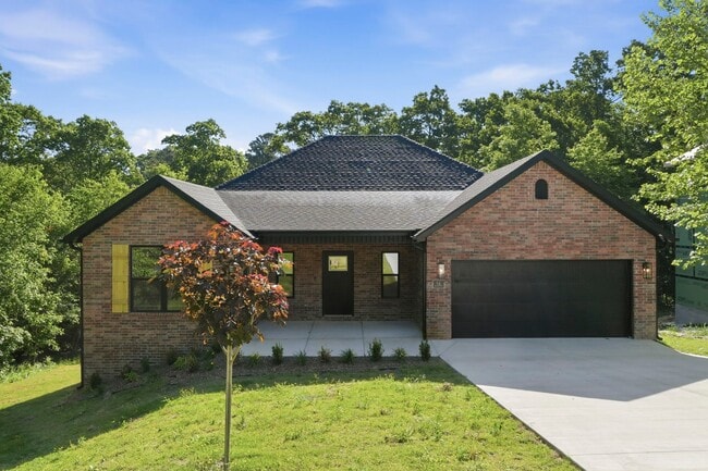 Building Photo - 16 Burwell Dr