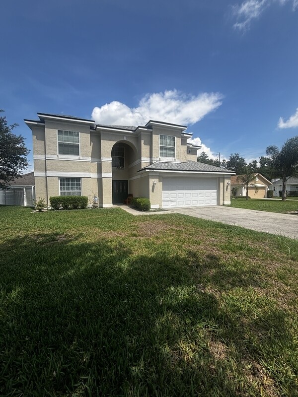 Foto principal - 12672 Lakebrook Dr