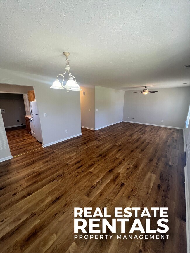 Building Photo - 1308 Pierce Ave