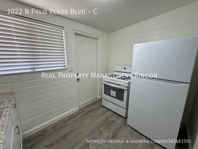 Building Photo - 1022 N Palo Verde Blvd