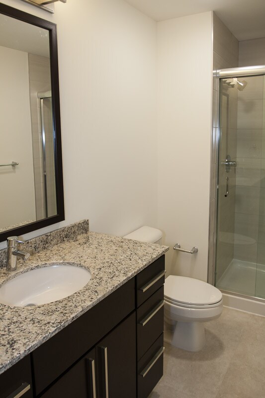 Foto principal - 927 W Washington Blvd