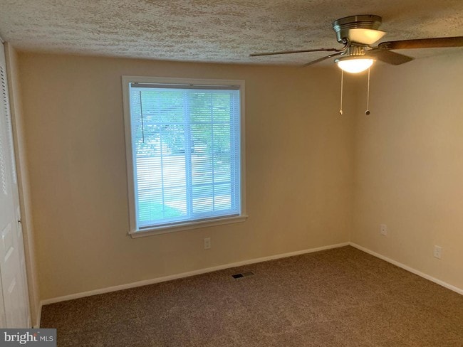 Building Photo - 2325 Ironwood Dr