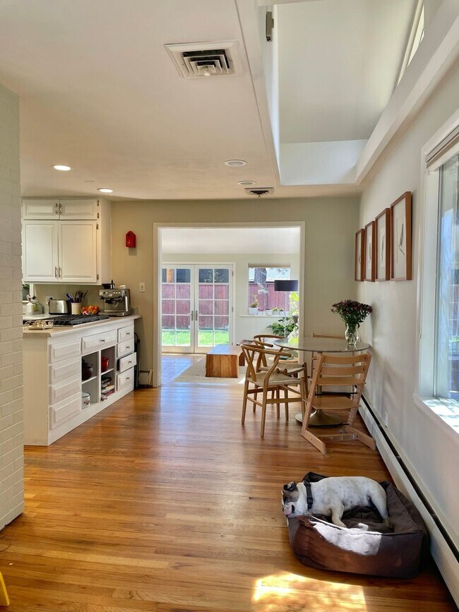 Building Photo - Must See Newly Remodeled North Boulder 5 bed/2.5 bath - Available August 7th!
