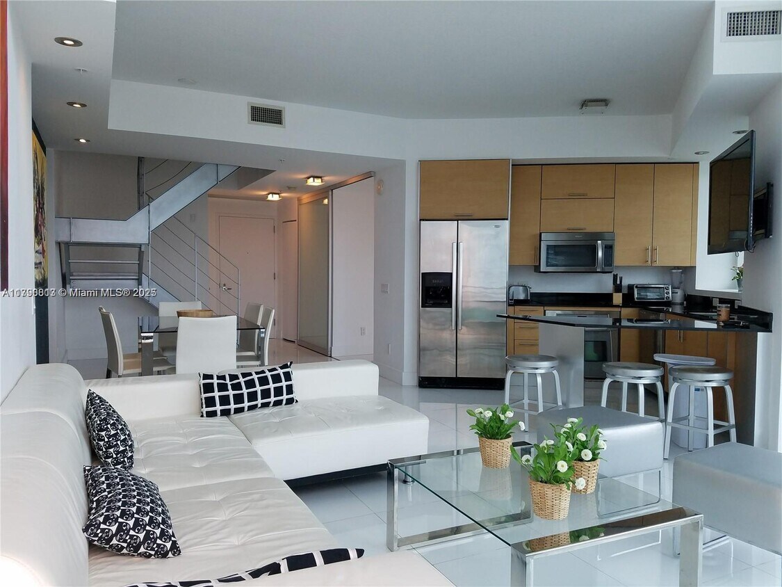 Foto principal - 60 SW 13th St