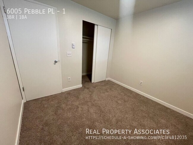 Foto del edificio - Affordable 3 bed, 1 bath unit w/laundry in...