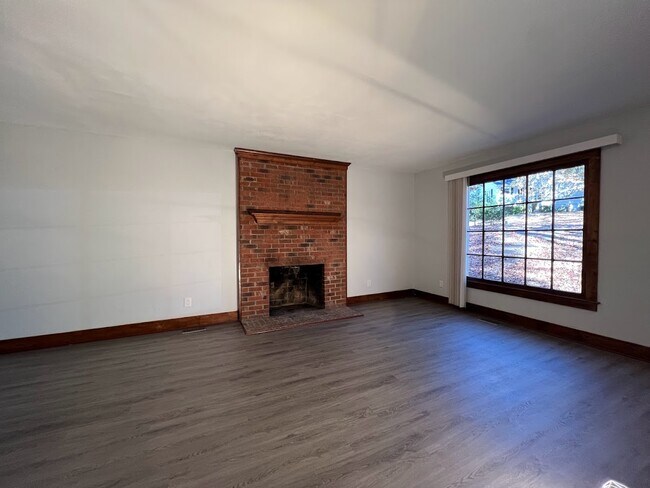 Foto del edificio - 4905 Coral Ridge Ct