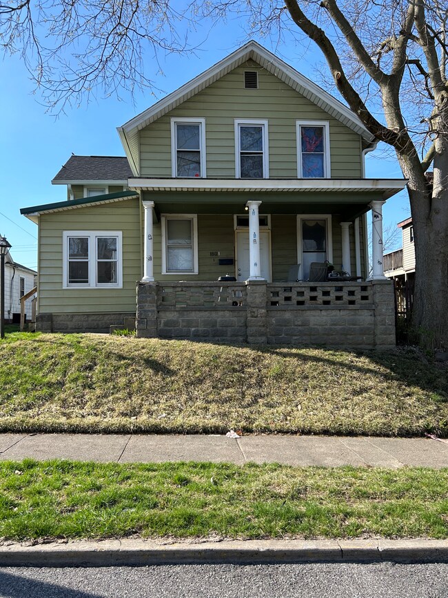 Building Photo - 1521 South St