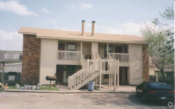 Primary Photo - Onion Creek Village Apartments