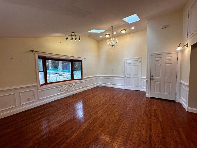 Foto del edificio - 1712 Henry Rd