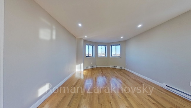 Foto del edificio - 1198 Commonwealth Ave