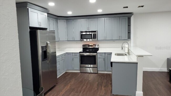 Foto del edificio - 100 43rd Ave N