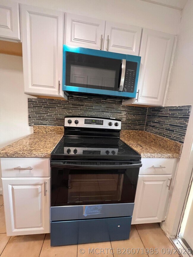 Foto del edificio - 645 SW 20th Ct