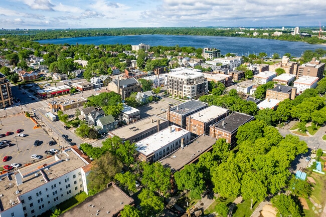 Aerial Photo - 2876 Humboldt Ave S