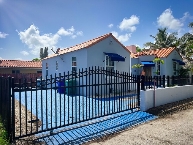 Foto del edificio - 2100 SW 14th Ave