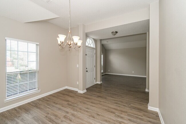 Foto del edificio - 10324 Deep Creek Cove