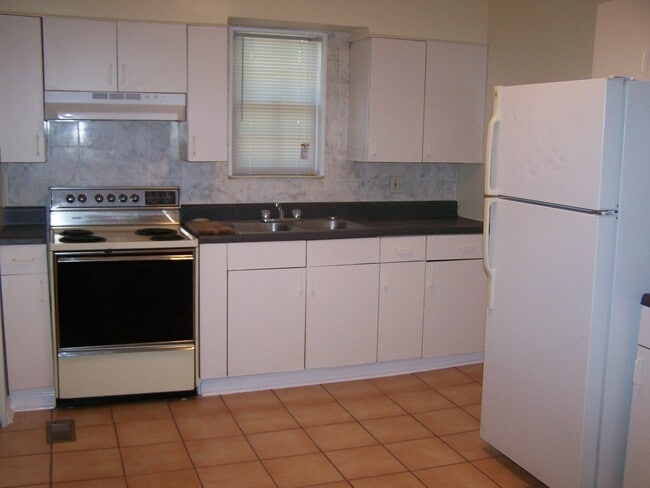 Building Photo - 1225 Jefferson Ave