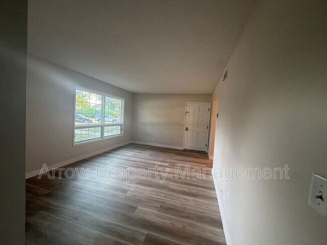 Foto del edificio - 650 E 12th St