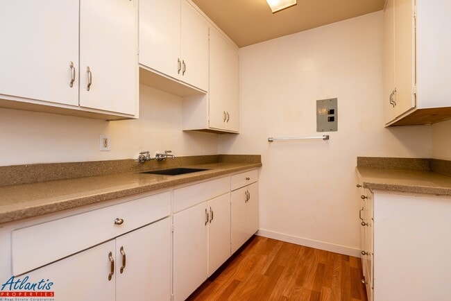 Building Photo - 420 S Third St