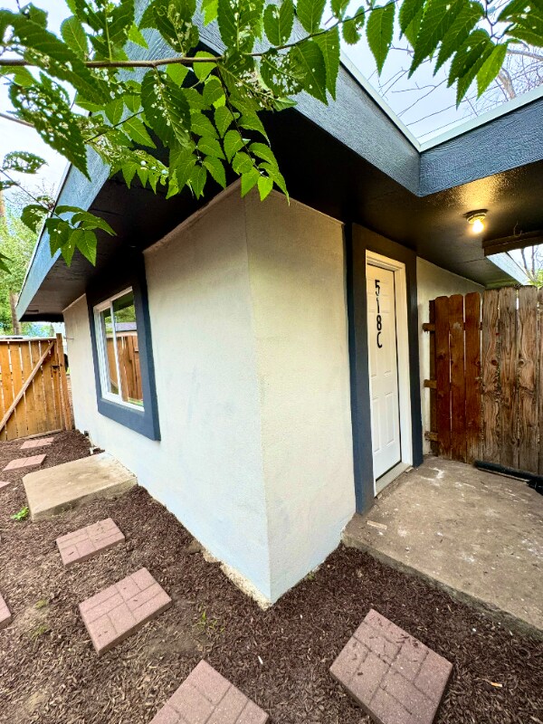 Foto principal - 518 Iowa Ave