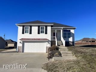 Foto principal - 4 br, 3 bath House - 2823 E 19th St 2823 E...