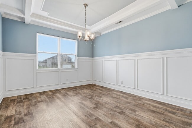 Building Photo - 2255 Viking Ct