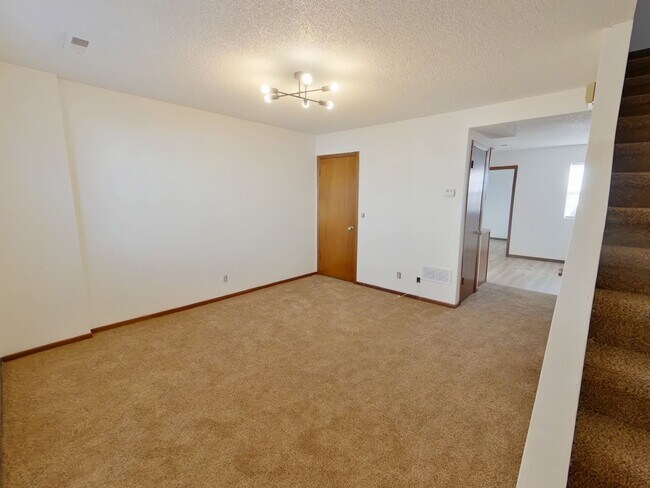 Foto del edificio - 3227 S Illinois St