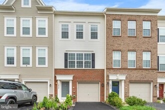 Building Photo - 5957 Whelan Ln