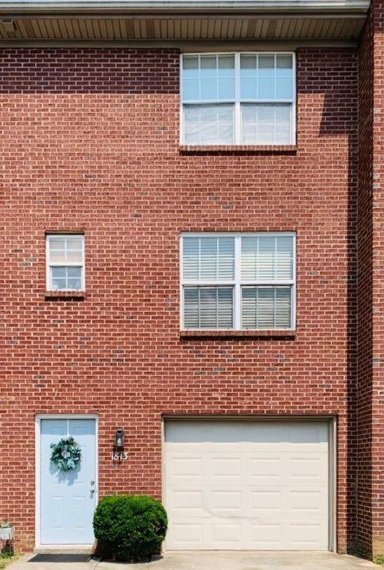 Primary Photo - 1813 Ellison Pl
