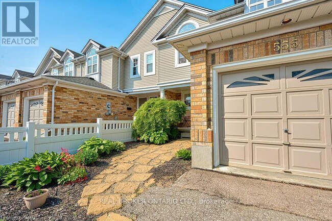 Building Photo - 555 Mariner Dr