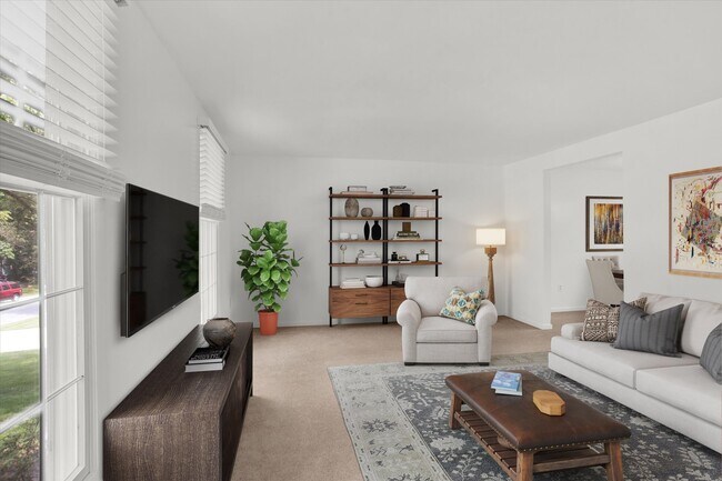 Building Photo - 634 Bay Green Dr