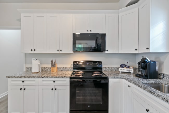 Building Photo - 987 Dimmock St SW