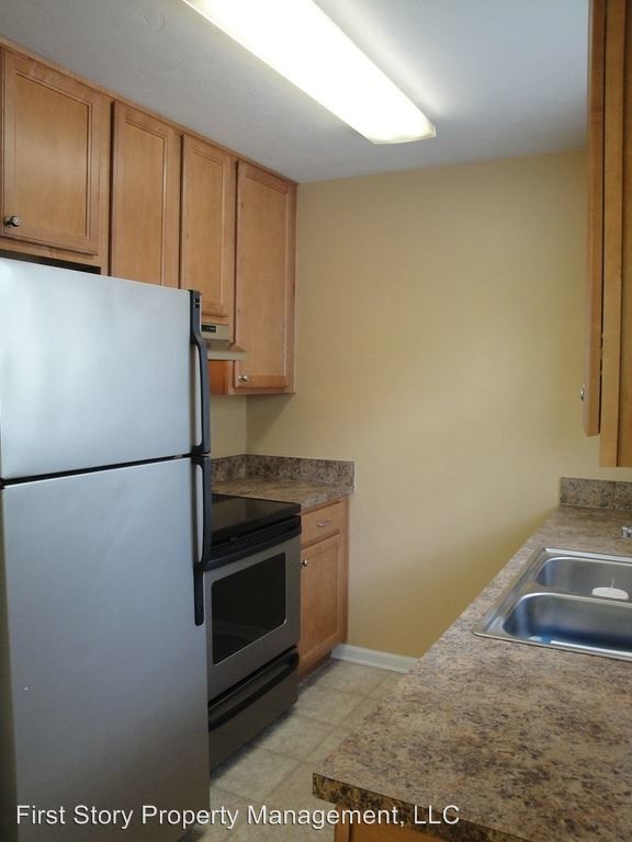 Building Photo - 608 Wilson Ave