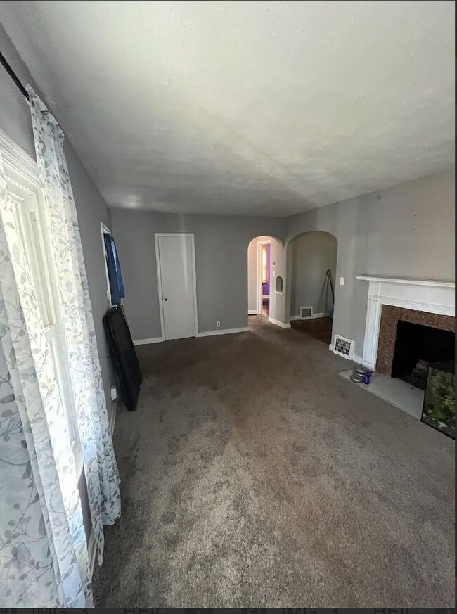 Building Photo - Cozy Two Bedroom - Coming Soon