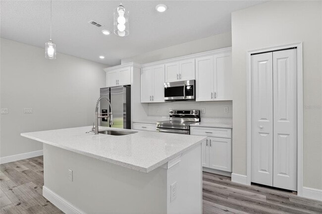 Foto del edificio - 7938 N Maltese Dr