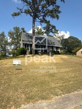 Building Photo - 142 Fox Hill Ct