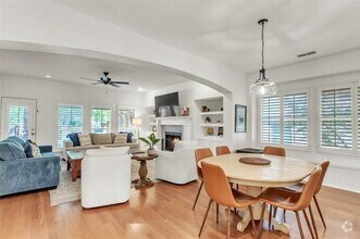 Building Photo - 2081 Ashbourne Dr