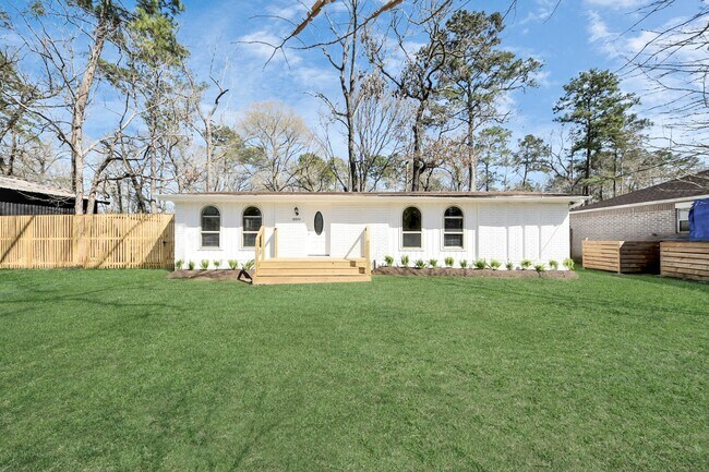 Foto del edificio - 10804 Longleaf Dr