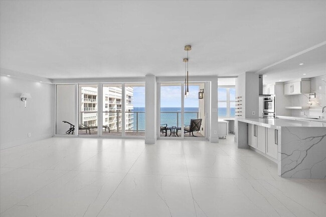 Building Photo - 4300 N Ocean Blvd