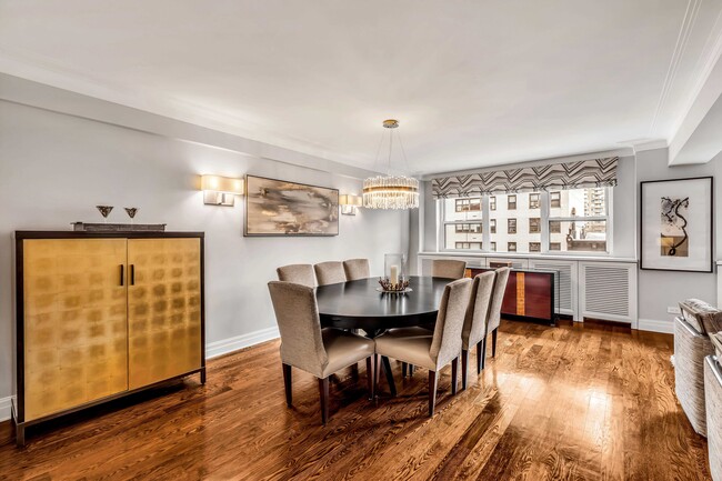 Building Photo - 181 E 73rd St