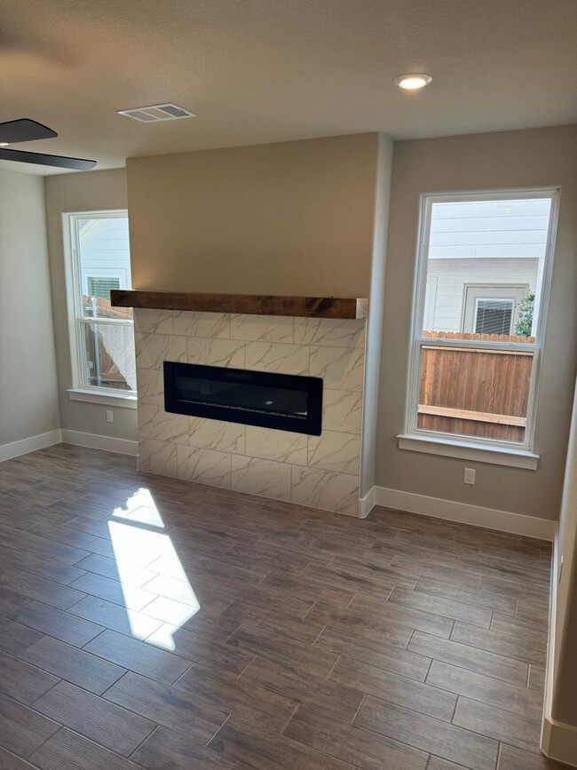 Building Photo - NEW CONSTRUCTION - 3/2/2 -FIREPLACE  Shake...