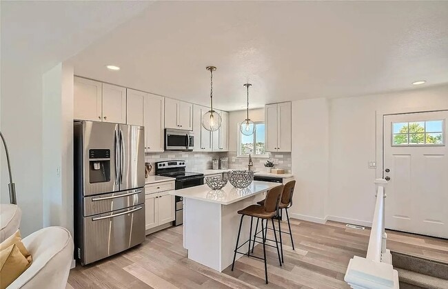 Building Photo - 4264 S Halifax Way