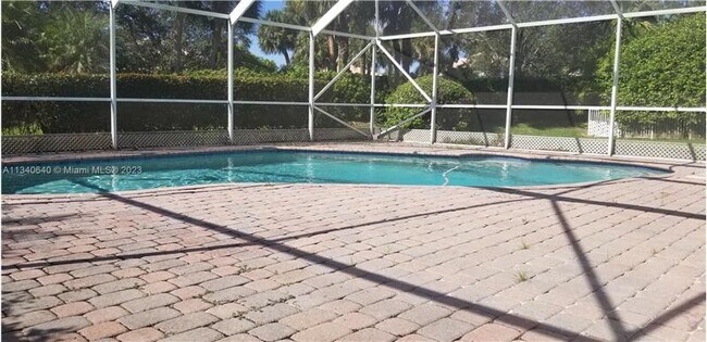 Foto del edificio - 16972 NW 19th St