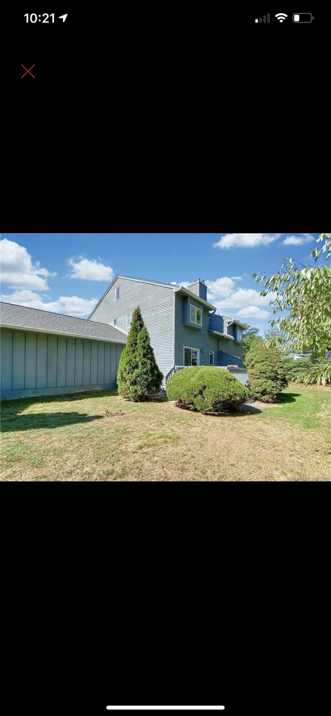 Building Photo - 102 Sandstone Dr