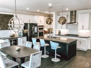 Building Photo - 8352 Ridge Ct