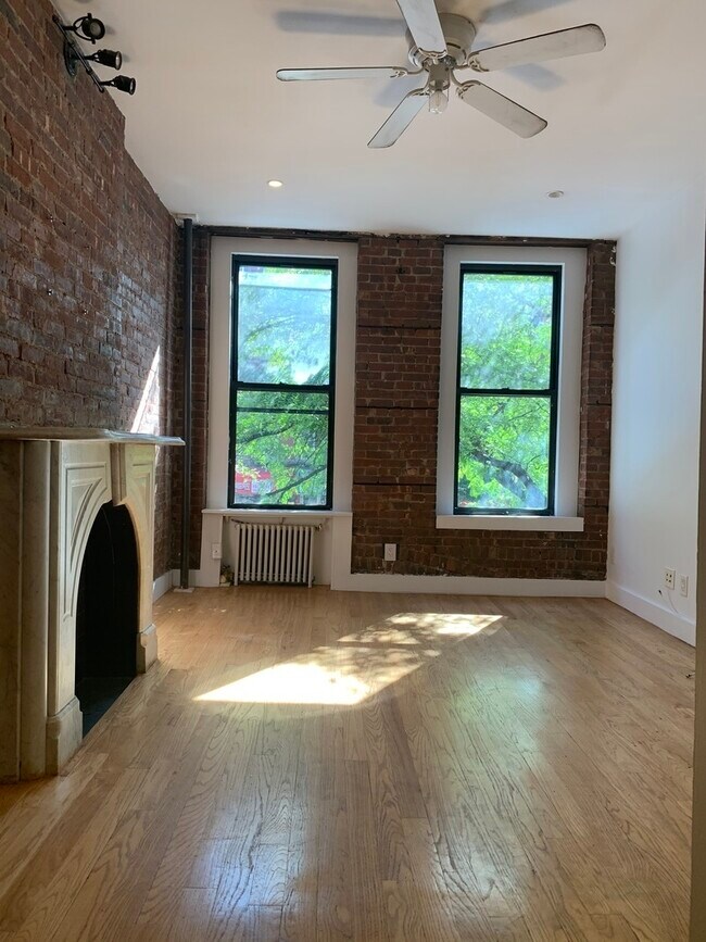 Building Photo - 649 9th Ave