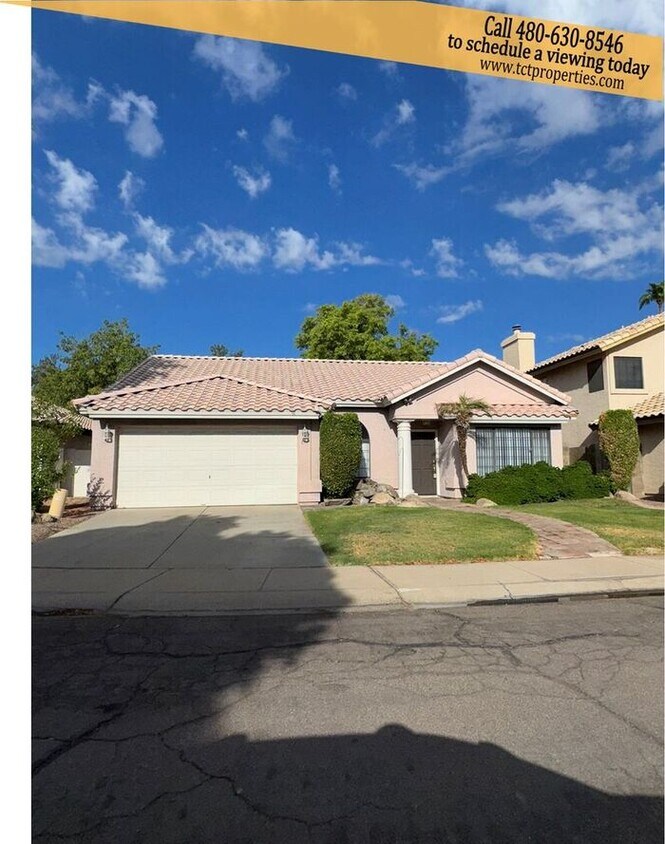 Foto principal - Great Home In Val Vista Lakes!