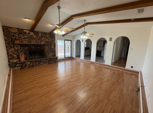 Foto del edificio - 312 Woodson Way