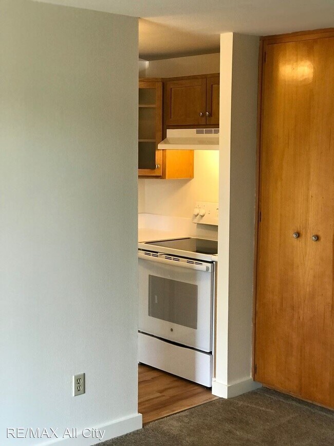 Foto del edificio - 872 SW 135th St