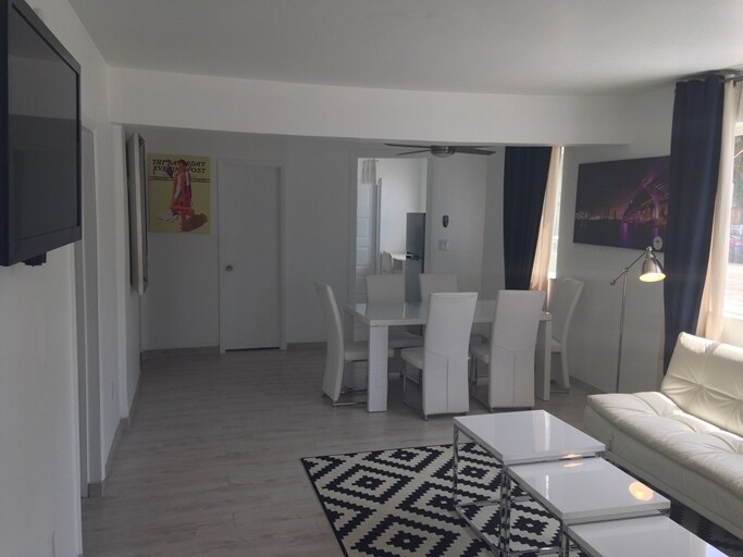 Living Area - White House Apartments