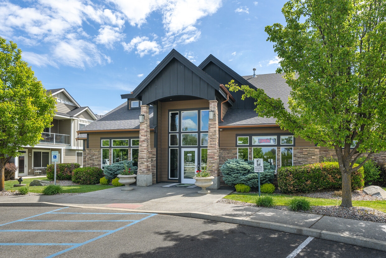 The Reserve at Shelley Lake Apartments in Spokane Valley, WA